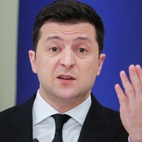 Зеленський погрожує винести питання про статус олігархів на референдум