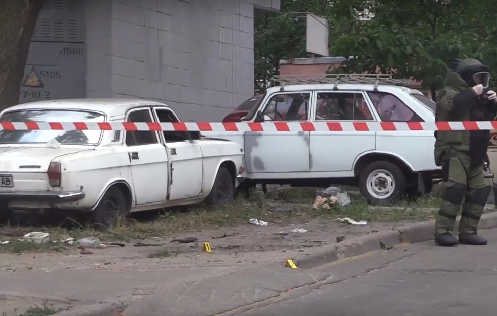 Вибух автомобіля в Києві: Слідство не виключає версію теракту