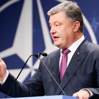 Порошенко внесе до ВР зміни до Конституції щодо вступу України в ЄС та НАТО