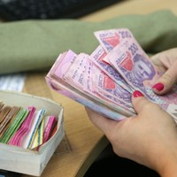 Реальна зарплата в Україні перевищила рівень 2013 року — Нацбанк