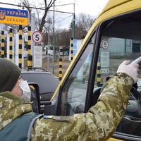 Заробітчани масово повертаються в Україну із-за коронавіруса