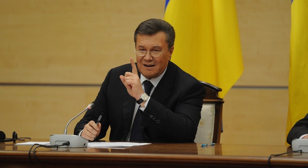 Януковича викликали до ДБР