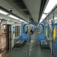 Харків першим в Україні планує пустити в метро поїзди-«труби» без перегородок між вагонами
