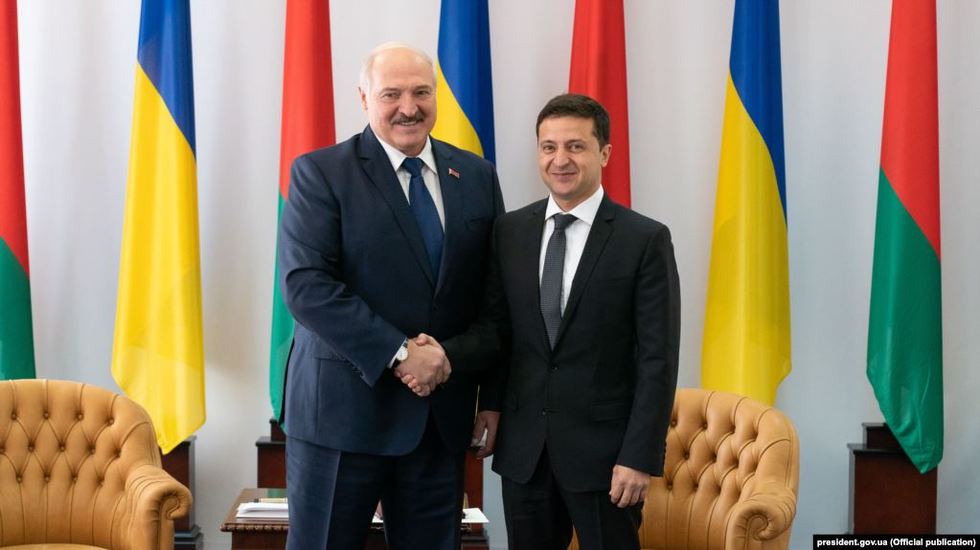 Лукашенко запросив Зеленського до Мінська на парад 9 травня