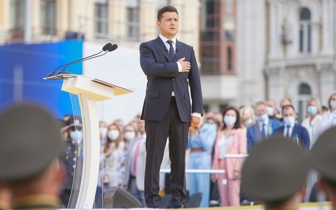 Зеленський наказав провести військовий парад на 30 річницю Незалежності