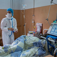 Ліжка для хворих на COVID-19 в Україні заповнені на 65%