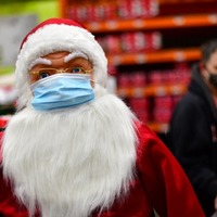 Майже 60% українців підтримують запровадження локдауну на новорічні свята, – опитування