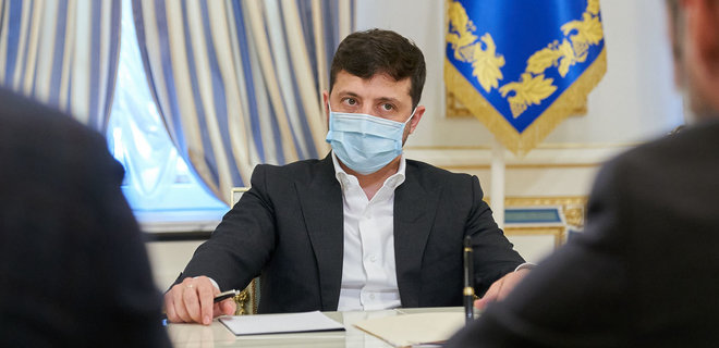 Зеленський вмовляє уряд заплатити компенсацію сім’ям загиблих медиків