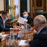 Зеленський наказав уряду якнайшвидше пояснити українцям користь карантинних обмежень