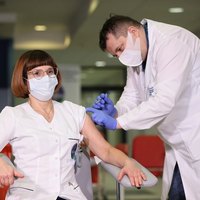 Масова вакцинація від COVID-19 в Україні почнеться в лютому
