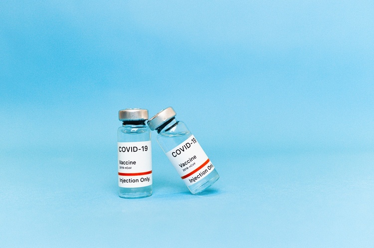 Україна не отримає широкого доступу до вакцини від коронавірусу до 2023 року — The Economist