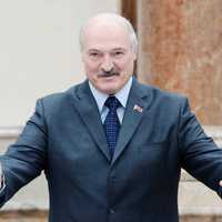 Українці більше довіряють Лукашенку, ніж Байдену – опитування