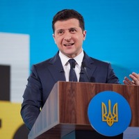 Зеленський хоче платити іноземним телеканалам за створення позитивного іміджу України