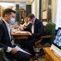 Зеленський наказав розробити «паспорти вакцинації» для українців