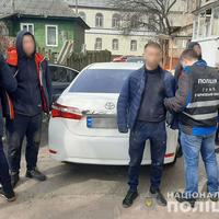 На Чернігівщині поліція затримала групу серійних квартирних злодіїв