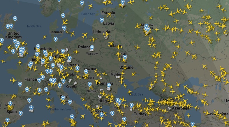 США рекомендують авіакомпаніям обережно літати над Україною й РФ