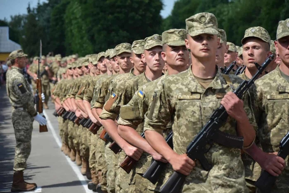 У ЗСУ закликають не поширювати чутки про призов строковиків