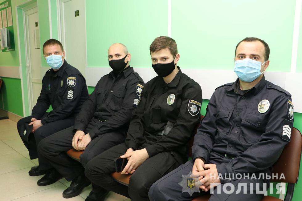 Поліцейські Чернігівщини вже вакцинуються від COVID-19