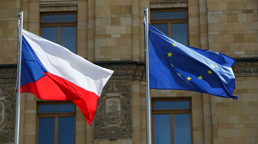 Сенат Чехії закликав розірвати договір про дружбу з Росією