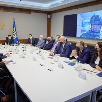 Зеленський обговорив з сенаторами США безпекову ситуацію на Донбасі