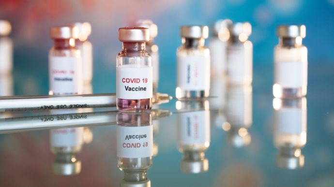 США поділяться з Україною вакцинами від коронавірусу