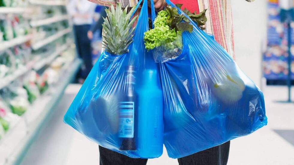 Заборона пластикових пакетів в Україні: коли вони щезнуть з магазинів