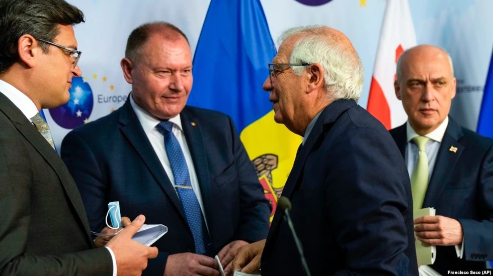 Україна, Молдова і Грузія презентували в Брюсселі «Асоційоване тріо»