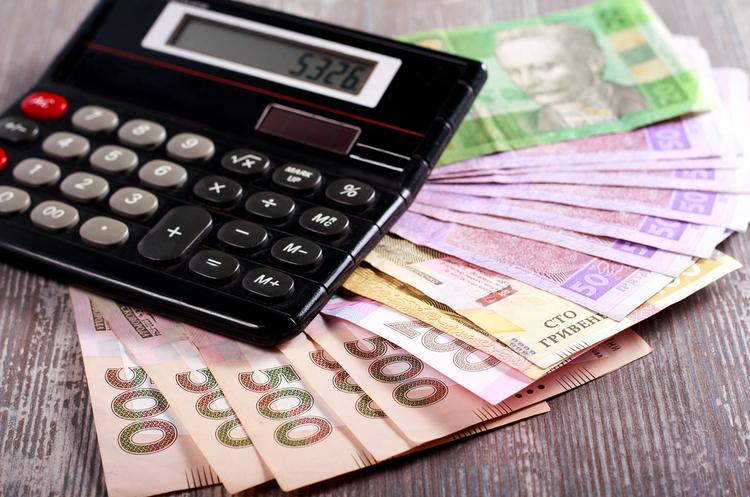Середня зарплата українців за рік збільшилася на 28% — Держстат