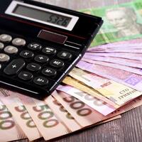 Середня зарплата українців за рік збільшилася на 28% — Держстат