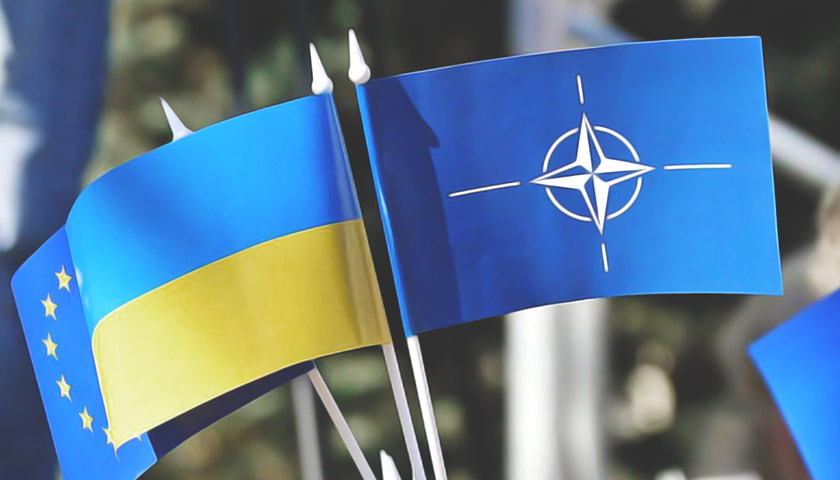 Євроінтеграцію та вступ до НАТО підтримують більшість українців