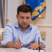 Зеленський підписав закон про корінні народи України без згадки про росіян