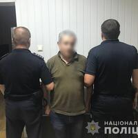 Поліція Чернігівщини затримала злодія, який вкрав 230 тисяч гривень з автомобіля