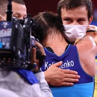 Українська олімпійська призерка віддала тренеру подаровану їй квартиру