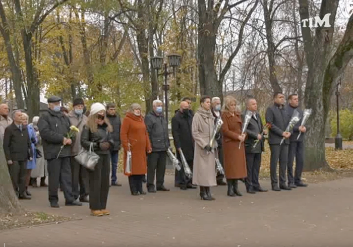 День визволення України. Покладання квітів до пам’ятника визволителям