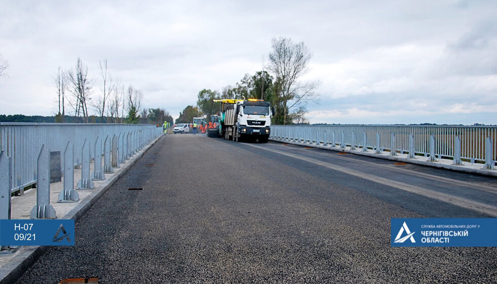 Оновлення мосту через річку Удай біля міста Прилуки виходить на фінішну пряму