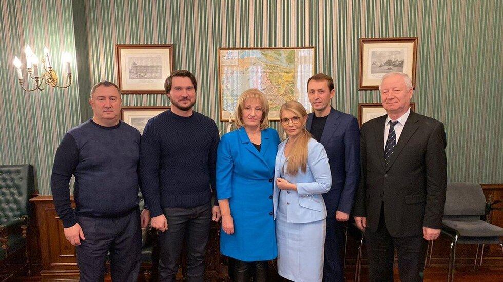 Юлія Тимошенко зайнялась вирішенням політичної кризи у Прилуках