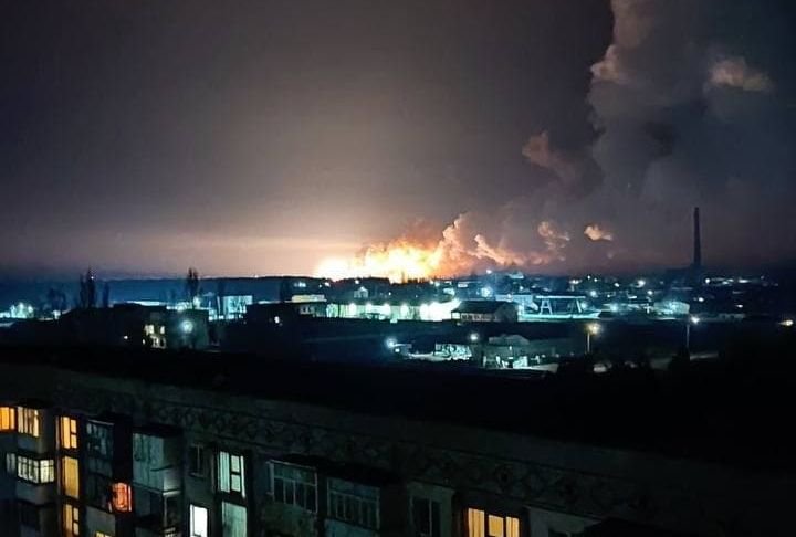 Потужні вибухи пролунали у Києві, Харкові та низці українських міст