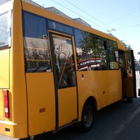 З вигуками ура! і пропозиціями повісити кульки: у Чернігові запустили громадський транспорт