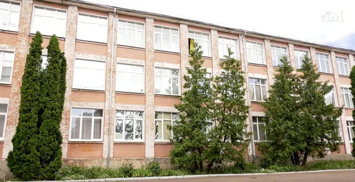 Ладанська гімназія готується до 1 вересня