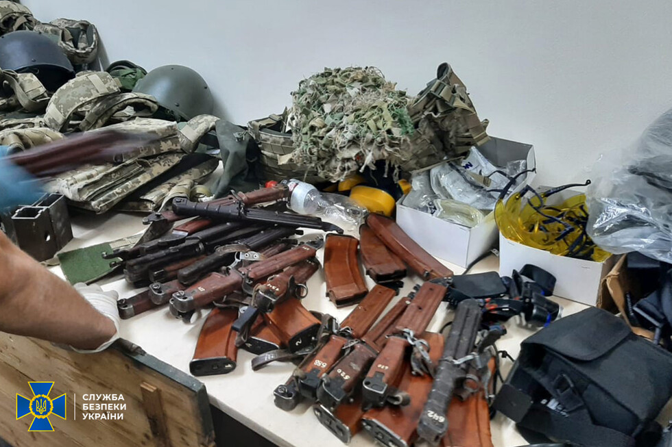 СБУ викрила один із добробатів Києва на незаконному зберіганні зброї