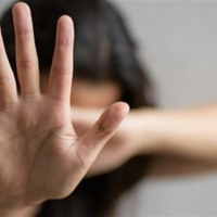 200 годин громадських робіт за вчинення домашнього насильства над співмешканкою