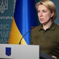Верещук просить українців за кордоном не вертатись в Україну на зиму