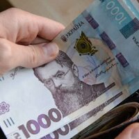 Зарплата в Україні зросла вперше з початку повномасштабної війни: скільки платять та яку роботу пропонують