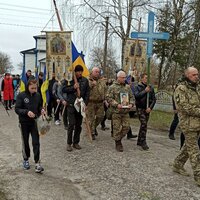 На Чернігівщині попрощалися з трьома бійцями, які загинули на Донеччині
