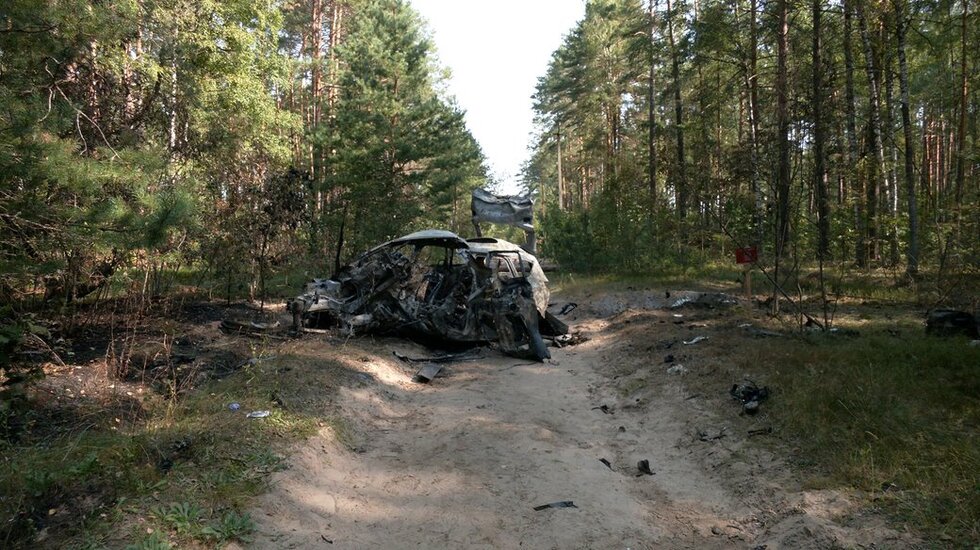 На Чернігівщині, де підірвалася автівка з поліцейським, знайшли ще з десяток нерозірваних мін