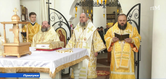 Митрополит Епіфаній освятив престол у Прилуцькому соборі Різдва Пресвятої Богородиці