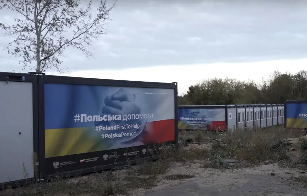 Замість переселенців - бур’яни: на Чернігівщині активісти виявили закинуте модульне містечко