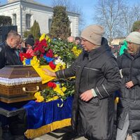 На Прилуччині провели в останню путь загиблого військового ЗСУ Сергія Сащенка