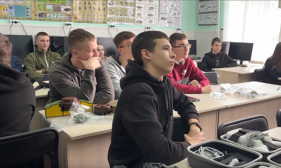 У Прилуках створили перший у громаді осередок для викладання предмету «Захист України»