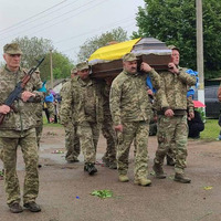 На Прилуччині провели в останню путь загиблого 26-річного військового ЗСУ Сергія Носача